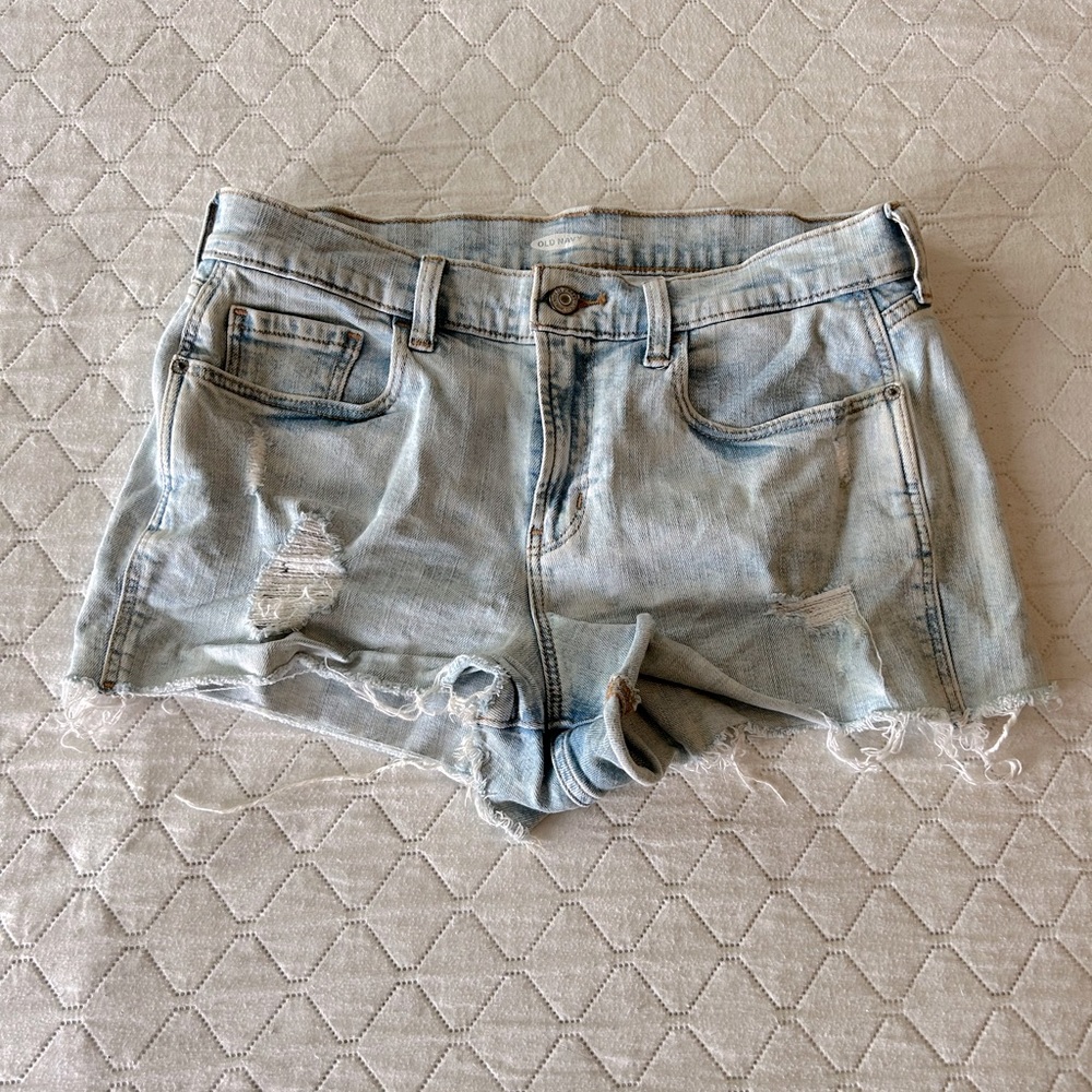 Old Navy Boyfriend Jean Shorts 2.5 Inch Inseam - Sz 6